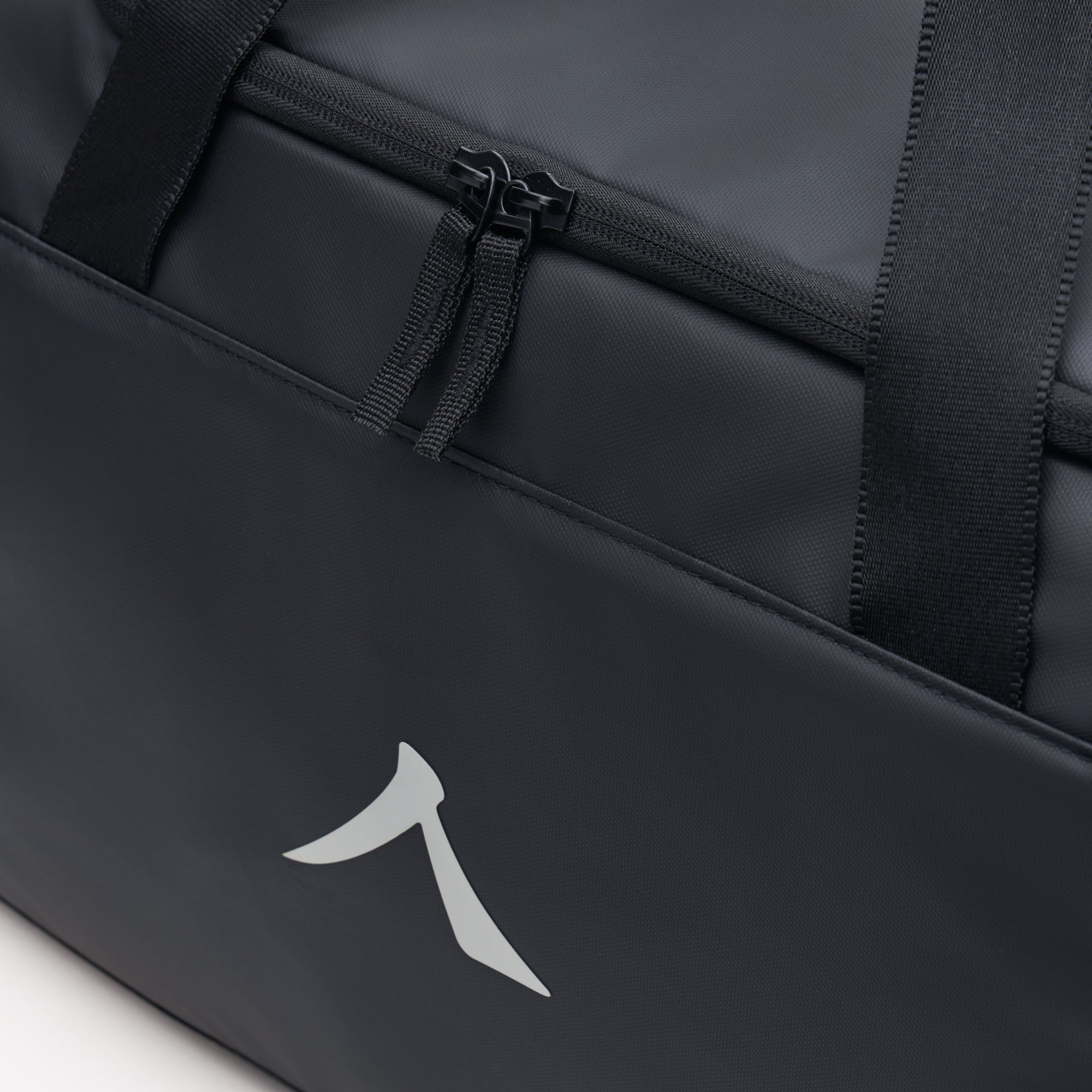 Intoku Duffel Black 35L