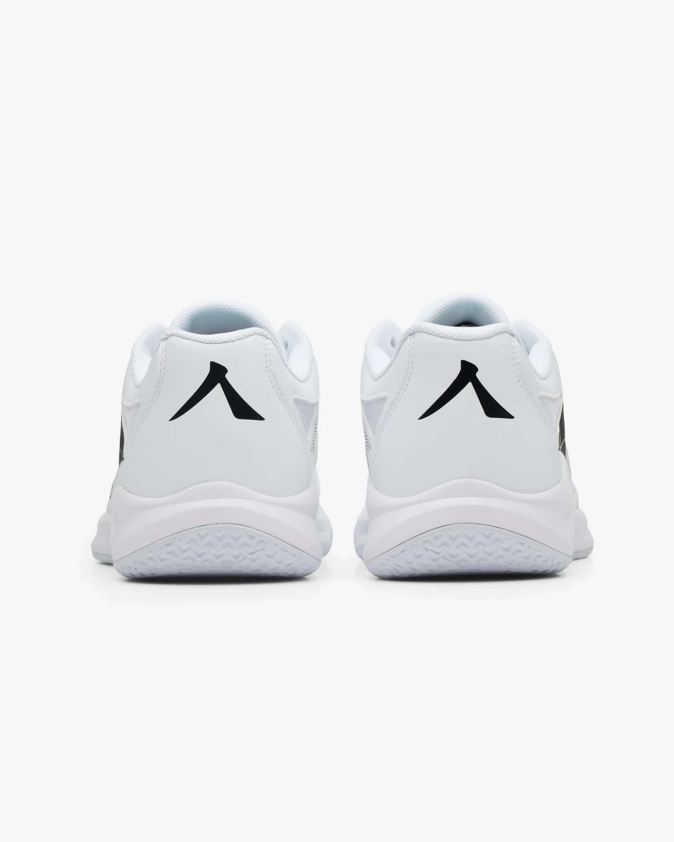 Takumi id White/Black